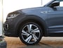 Volkswagen T-Cross 1.5 TSI 150 pk DSG R-Line | Navigatie | LED | Camera | ACC | App Connect | Climatronic | Stoelverwarming | Digitaal Cockpit PRO | 18'' Nevada |