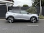 Peugeot 2008 GT 1.2 Hybrid 136PK e-DCS6 Automaat Navigatie, Achteruitrijcamera, Keyless, Parkeersensoren, Adaptieve Cruise Control, Apple Carplay, Android Auto