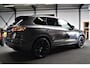 Volkswagen Touareg 3.0 TDI R-Line | 360 cam | Panorama | Massagestoelen | LED | Park assist | Luchtvering | NAP | Stoelventilatie