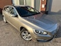 Volvo V60 / Navi / Leder / PDC / Cruise / AUT
