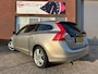 Volvo V60 / Navi / Leder / PDC / Cruise / AUT