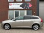 Volvo V60 / Navi / Leder / PDC / Cruise / AUT