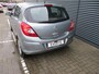 Opel Corsa 1.2-16V Edition Apk 03-12-2026 buitenzijde wat schaafjes van binnen netjes goed rijdend nu scherpe meeneem prijs