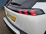 Peugeot 2008 1.2 PureTech GT Pack | Achterbank in delen neerklapbaar | Achteruitrijcamera | Afwijkende dakkleur
