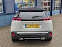 Peugeot 2008 1.2 PureTech GT Pack | Achterbank in delen neerklapbaar | Achteruitrijcamera | Afwijkende dakkleur