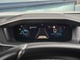 Peugeot 2008 1.2 PureTech GT Pack | Achterbank in delen neerklapbaar | Achteruitrijcamera | Afwijkende dakkleur