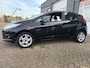 Ford Fiesta 1.0 Style Ultimate met parkeersensoren en navigatie en bluetooth telefoon / media en cruise controle en airco