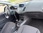 Ford Fiesta 1.0 Style Ultimate met parkeersensoren en navigatie en bluetooth telefoon / media en cruise controle en airco