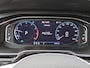 Volkswagen Polo 1.0 TSI Highline / AUTOMAAT/ PARK. SENSOREN/ DIGITAL DASHBOARD/ NAVI/ CLIMA/ 16" LMV