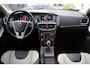 Volvo V40 Cross Country 2.0 T5 AWD Summum H&K - FULL OPTIONS - PANORAMADAK - LEDER - TREKHAAK - ELEKTRISCHE STOELEN - CAMERA -
