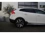 Volvo V40 Cross Country 2.0 T5 AWD Summum H&K - FULL OPTIONS - PANORAMADAK - LEDER - TREKHAAK - ELEKTRISCHE STOELEN - CAMERA -