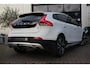 Volvo V40 Cross Country 2.0 T5 AWD Summum H&K - FULL OPTIONS - PANORAMADAK - LEDER - TREKHAAK - ELEKTRISCHE STOELEN - CAMERA -