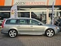 Volvo V70 2.0T R-Edition 203pk BJ.2011 Automaat / Navi / Leder / Xenon / Camera / Trekhaak / 18"Lmv !!