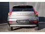 Volvo XC40 T2 Business Pro | Navigatie | Parkeercamera achter + sensoren voor | BLIS | Adaptieve Cruise Control | Climate Control | Lichtmetalen velgen 19 inch | Volvo on Call | Verwarmbare voorruit |