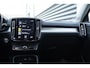 Volvo XC40 T2 Business Pro | Navigatie | Parkeercamera achter + sensoren voor | BLIS | Adaptieve Cruise Control | Climate Control | Lichtmetalen velgen 19 inch | Volvo on Call | Verwarmbare voorruit |
