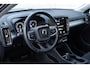 Volvo XC40 T2 Business Pro | Navigatie | Parkeercamera achter + sensoren voor | BLIS | Adaptieve Cruise Control | Climate Control | Lichtmetalen velgen 19 inch | Volvo on Call | Verwarmbare voorruit |