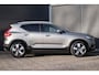 Volvo XC40 T2 Business Pro | Navigatie | Parkeercamera achter + sensoren voor | BLIS | Adaptieve Cruise Control | Climate Control | Lichtmetalen velgen 19 inch | Volvo on Call | Verwarmbare voorruit |
