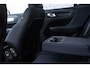 Volvo XC40 T2 Business Pro | Navigatie | Parkeercamera achter + sensoren voor | BLIS | Adaptieve Cruise Control | Climate Control | Lichtmetalen velgen 19 inch | Volvo on Call | Verwarmbare voorruit |
