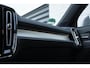 Volvo XC40 B3 Automaat Essential Edition | Verwarmbare voorstoelen | Verwarmbaar stuurwiel | Premium audio by Harman Kardon | 18 inch Lichtmetalen velgen | Alarmklasse 3