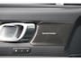 Volvo XC40 T4 Recharge Black Edition | Stoelverwarming | Parkeercamera | Harman Kardon | Memory Stoelen | Keyless | Glossy Black