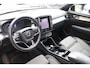 Volvo XC40 T4 Recharge Black Edition | Stoelverwarming | Parkeercamera | Harman Kardon | Memory Stoelen | Keyless | Glossy Black