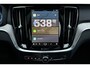 Volvo V60 T6 Plug-in hybrid AWD Plus Dark | Trekhaak | 360 Graden Camera | Verwarmbare Voorstoelen | Adaptieve Cruise Control | Apple Carplay | Lederen Bekleding | Adaptieve Cruise Control