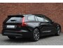 Volvo V60 T6 Plug-in hybrid AWD Plus Dark | Trekhaak | 360 Graden Camera | Verwarmbare Voorstoelen | Adaptieve Cruise Control | Apple Carplay | Lederen Bekleding | Adaptieve Cruise Control