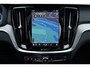 Volvo V60 T6 Plug-in hybrid AWD Plus Dark | Trekhaak | 360 Graden Camera | Verwarmbare Voorstoelen | Adaptieve Cruise Control | Apple Carplay | Lederen Bekleding | Adaptieve Cruise Control