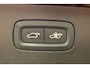 Volvo XC90 T8 Plug-in hybrid AWD Ultra Dark | B&W Audio | Luchtvering | Head-up | Trekhaak | 360 Camera | Stoel Massage en Ventilatie |