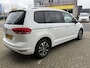 Volkswagen Touran 1.5 TSI Comfortline Business 7p | Automaat | Adapt. Cruise | Apple/Android | PDC v+a | Stoelverwarming | Afn. Trekhaak