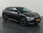 Kia EV6 Light Edition 63 kWh | Trekhaak| Stoel / stuurverwarming | Adaptive cruise controle | Parkeercamera / sensoren voor en achter |