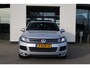 Volkswagen Touareg 3.0 TDI R-line NL auto, 2e eigenaar, dealeronderhouden door ons, trekhaak, panoramadak, leder, dynaudio, camera, elektrische stoelverstelling met geheugen,