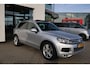 Volkswagen Touareg 3.0 TDI R-line NL auto, 2e eigenaar, dealeronderhouden door ons, trekhaak, panoramadak, leder, dynaudio, camera, elektrische stoelverstelling met geheugen,