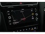 Volkswagen Golf 1.5 TSI 150pk DSG Highline Trekhaak Stoelverwarming Navigatie Adaptive Cruise Controle