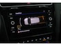 Volkswagen Golf 1.5 TSI 150pk DSG Highline Trekhaak Stoelverwarming Navigatie Adaptive Cruise Controle