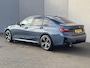 BMW 3-Serie 330e M Sport / RIJKLAAR / Fabrieksgarantie tot 11-2027 / Harman Kardon Premium Audio / Elektrische Trekhaak / Schuif- en Kantel Dak / Stoel & Stuurverwarming / Akoestisch Glas / Adaptievf Cruise Control / Leder Bekleding / Dealer Onderhouden / Apple Carplay & Android Auto / EAER 99 km /