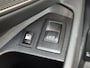 BMW 3-Serie 330e M Sport / RIJKLAAR / Fabrieksgarantie tot 11-2027 / Harman Kardon Premium Audio / Elektrische Trekhaak / Schuif- en Kantel Dak / Stoel & Stuurverwarming / Akoestisch Glas / Adaptieve Cruise Control / Leder Bekleding / Dealer Onderhouden / Apple Carplay & Android Auto / EAER 99 km /