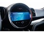 MINI Countryman Cooper S E ALL4 Panoramadak - Active Cruise Control - Elektrisch verwarmbare/verstelbare stoelen - Harman Kardon - Driving/Parking Assistent - Comfort acces - Head up - Achteruitrijcamera -