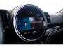 MINI Countryman Cooper S E ALL4 Panoramadak - Active Cruise Control - Elektrisch verwarmbare/verstelbare stoelen - Harman Kardon - Driving/Parking Assistent - Comfort acces - Head up - Achteruitrijcamera -