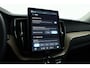 Volvo XC60 2.0 T6 Plug-in hybrid AWD Plus Dark | Facelift | Pano | 360 camera | Trekhaak | Head-up | 4-stoel & stuurverw |