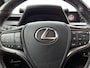 Lexus UX 250h Business Line | Parkeersensoren | Stoelverwarming | Stuurverwarming |
