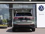 Volkswagen Tiguan 1.5 eTSI 150 pk DSG R-Line Edition | Trekhaak | Panoramadak | Black Style | Navigatie | IQ Light | App Connect | Camera | Stoel + Stuurverwarming | Voorstoelen met Massage | Fabrieksgarantie tot 16-09-2026 |