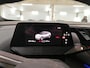 Volkswagen ID.4 First 77 kWh 204PK / Zwart dak / Achteruitrijcamera / 20" LMV / LED / Stoelverwarming / App-Connect
