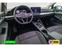 Volkswagen Golf 1.5 TSI Bus. Comf. Ed. 116 PK | Stoel & Stuurverw. | App. connect | Adap. Cruise | Extra getint glas v/a b-stijl | PDC V+ A | Draadloze tel. lader | All season banden