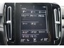 Volvo XC40 1.5 T4 Plug-in Hybrid Plus Bright | Plug-in Hybrid (PHEV) | Facelift | Lederen bekleding | Harman Kardon audio | Stoel- en stuurverwarming | Cruise control | | 19" velgen | Voorruitverwarming | Elektrische stoelverstelling | Climate control | Navigatie | Getint glas | Apple Carplay / Android Auto |
