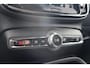 Volvo XC40 1.5 T4 Plug-in Hybrid Plus Bright | Plug-in Hybrid (PHEV) | Facelift | Lederen bekleding | Harman Kardon audio | Stoel- en stuurverwarming | Cruise control | | 19" velgen | Voorruitverwarming | Elektrische stoelverstelling | Climate control | Navigatie | Getint glas | Apple Carplay / Android Auto |