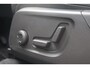 Volvo XC40 1.5 T4 Plug-in Hybrid Plus Bright | Plug-in Hybrid (PHEV) | Facelift | Lederen bekleding | Harman Kardon audio | Stoel- en stuurverwarming | Cruise control | | 19" velgen | Voorruitverwarming | Elektrische stoelverstelling | Climate control | Navigatie | Getint glas | Apple Carplay / Android Auto |