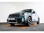 MINI Countryman Cooper S E ALL4 Panoramadak - Active Cruise Control - Elektrisch verwarmbare/verstelbare stoelen - Harman Kardon - Driving/Parking Assistent - Comfort acces - Head up - Achteruitrijcamera -