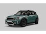 MINI Countryman Cooper S E ALL4 Panoramadak - Active Cruise Control - Elektrisch verwarmbare/verstelbare stoelen - Harman Kardon - Driving/Parking Assistent - Comfort acces - Head up - Achteruitrijcamera -