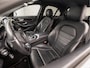 Mercedes-Benz C-klasse 350 e AMG Sport 279Pk Automaat (NAVIGATIE, LUCHTVERING, MEMORY SEATS, LEDER, CAMERA, STOELVERWARMING, SPORTSTOELEN, ZWART HEMEL, ADAPTIVE CRUISE, NIEUWE APK, NIEUWSTAAT)